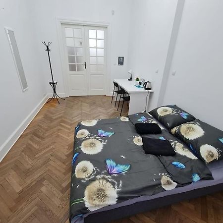 Fantastic - Ns51 Room A Varsó Kültér fotó